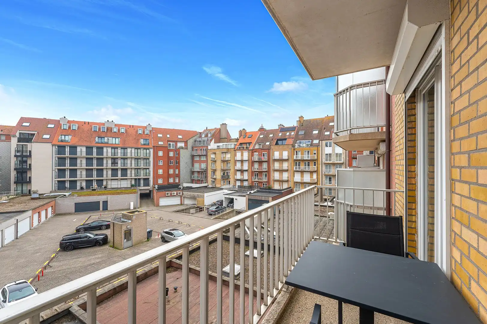Een ruim appartement op toplocatie in het hart van Knokke. foto 14
