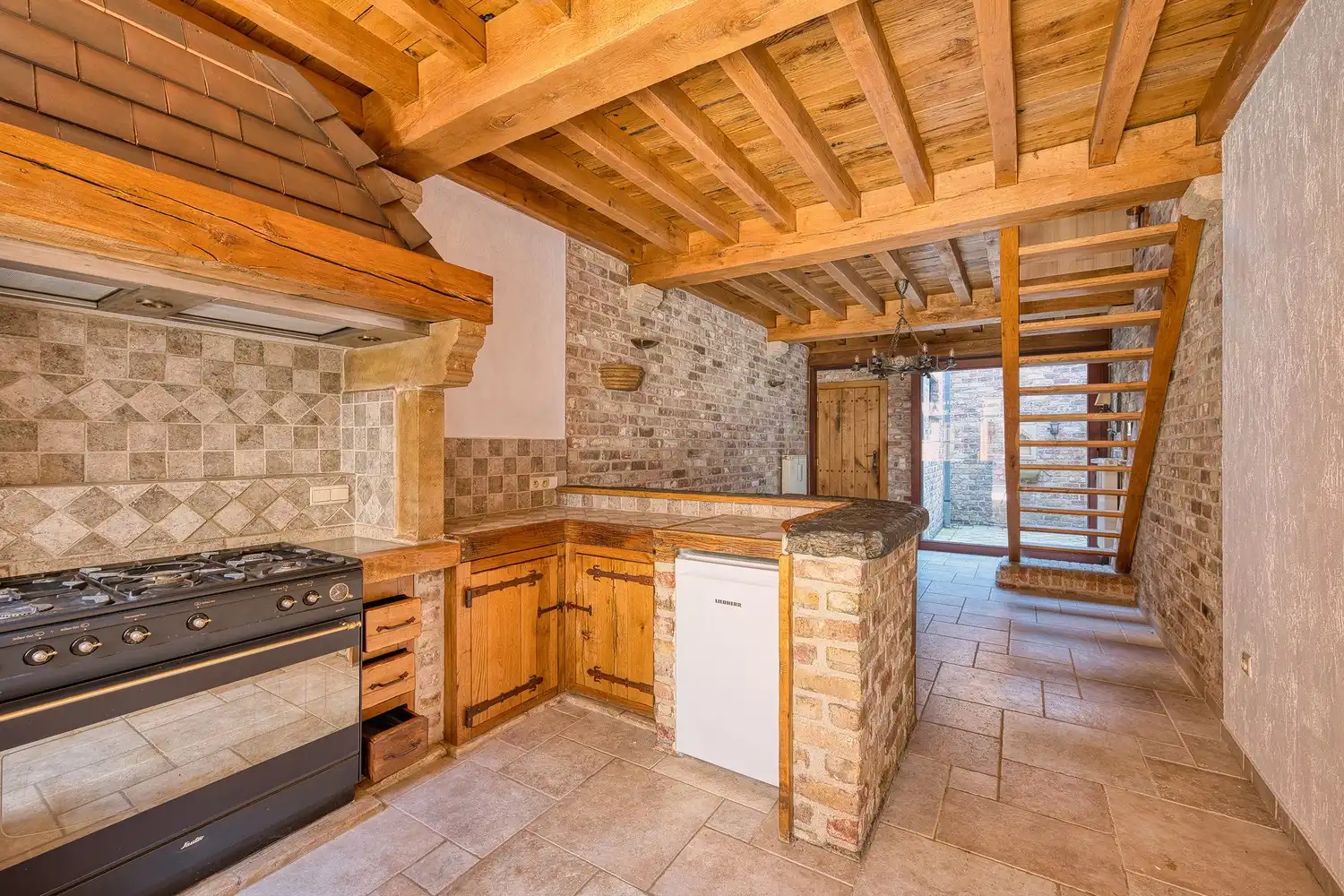 Brugge centrum, in charmante rustige straat,  NETTE KARAKTERVOLLE KNUSSE STADSWONING met patio en 2 ruime slaapkamers foto 10