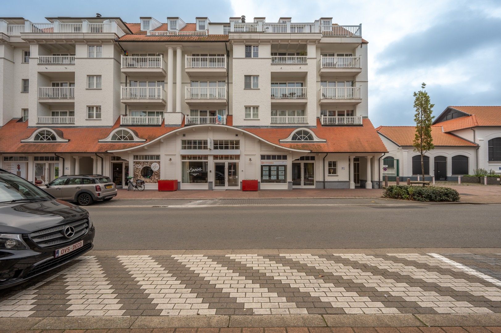 Modern en instapklaar appartement met drie slaapkamers, centraal gelegen in het bruisende centrum van Knokke. foto 21