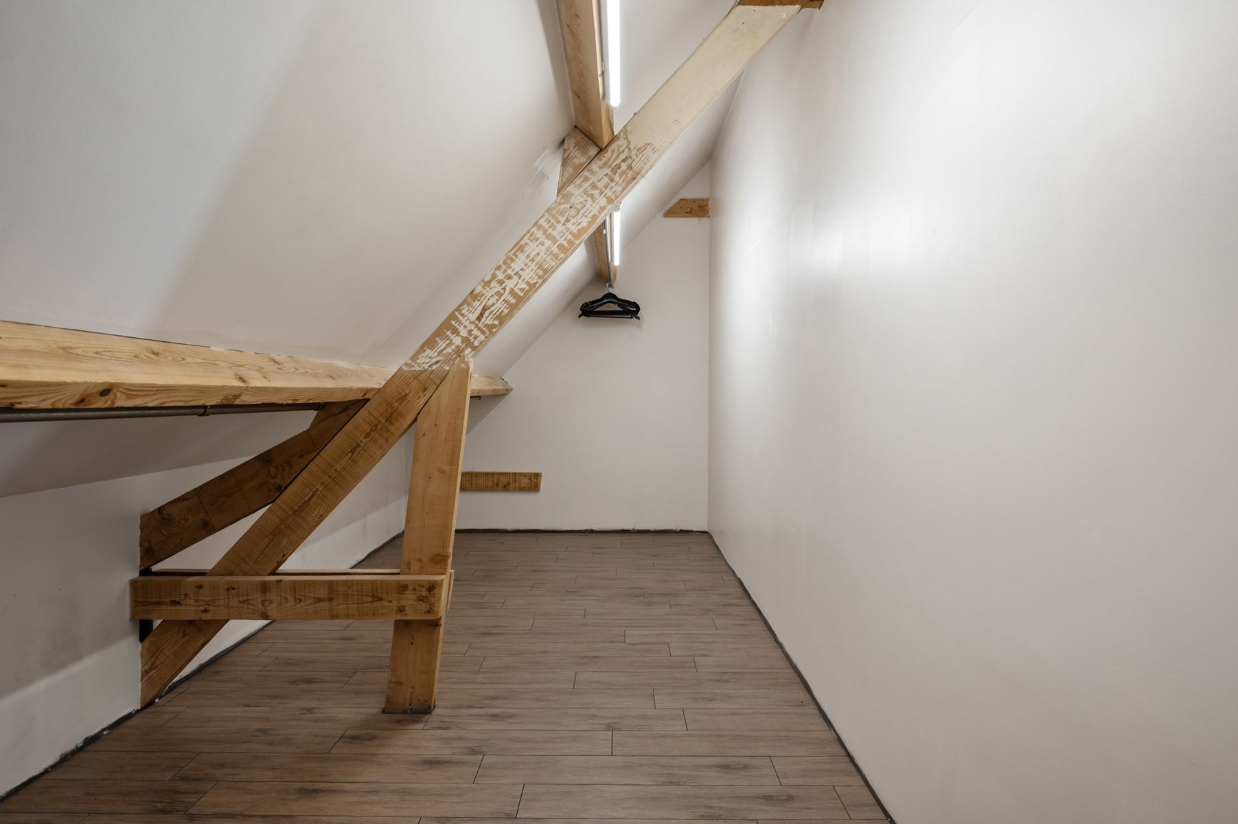 IN OPTIE. Woning met industriehal (212m2) op 2229m2 grond foto 34