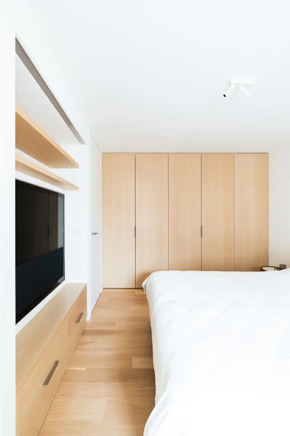 Sublieme zonnige penthouse met ruime terrassen en zijdelings zeezicht foto 22