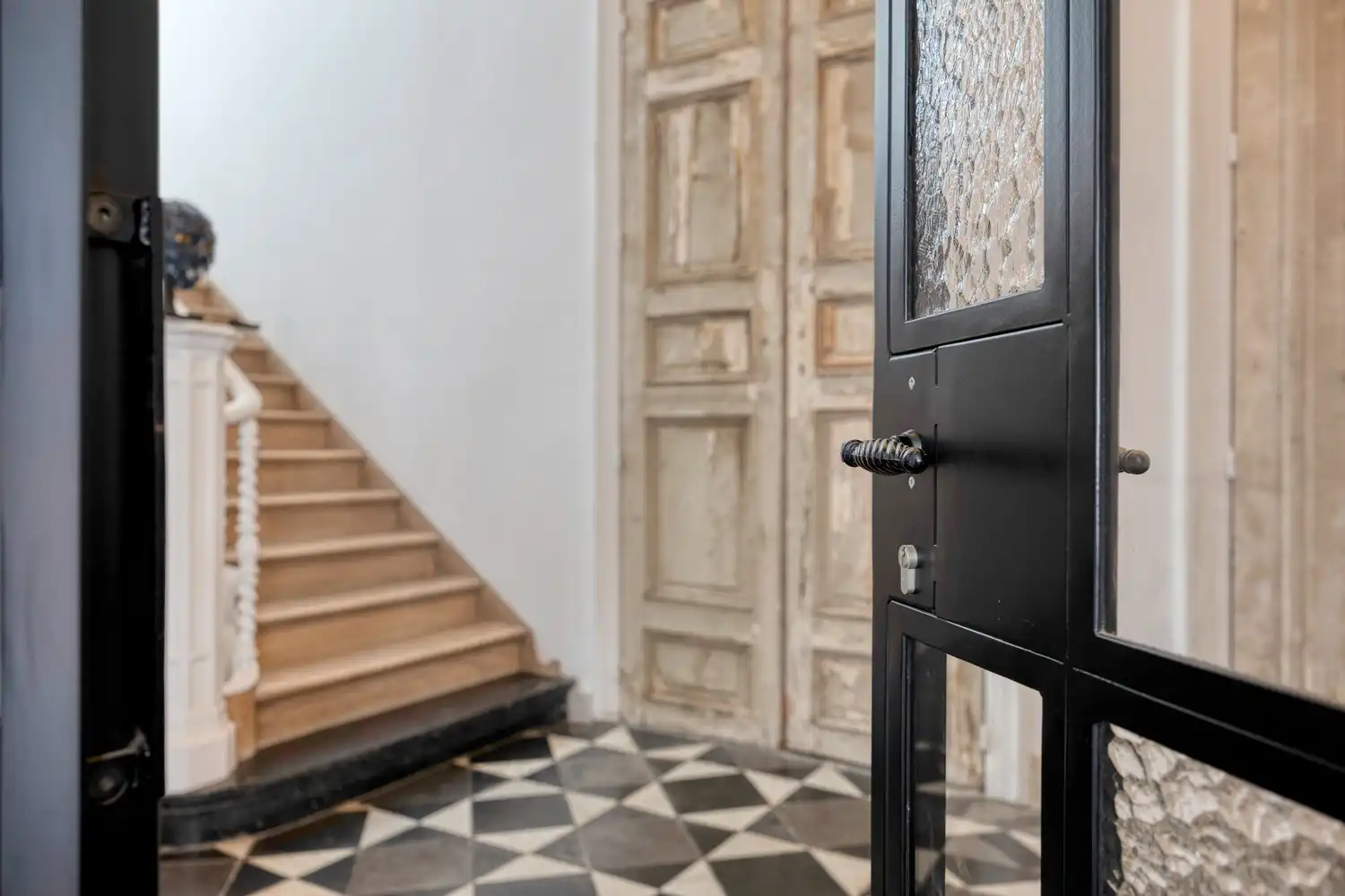 Exceptioneel en luxueus gerenoveerd 19e eeuws appartement midden in de binnenstad. foto 26