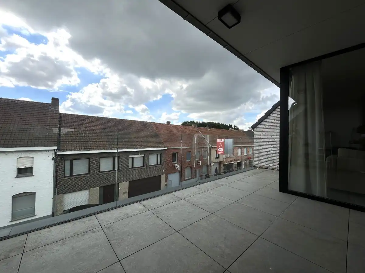 Zonnebeke – Instapklaar nieuwbouwappartement met terras en private parkeerplaats nabij het Kasteelpark foto 12