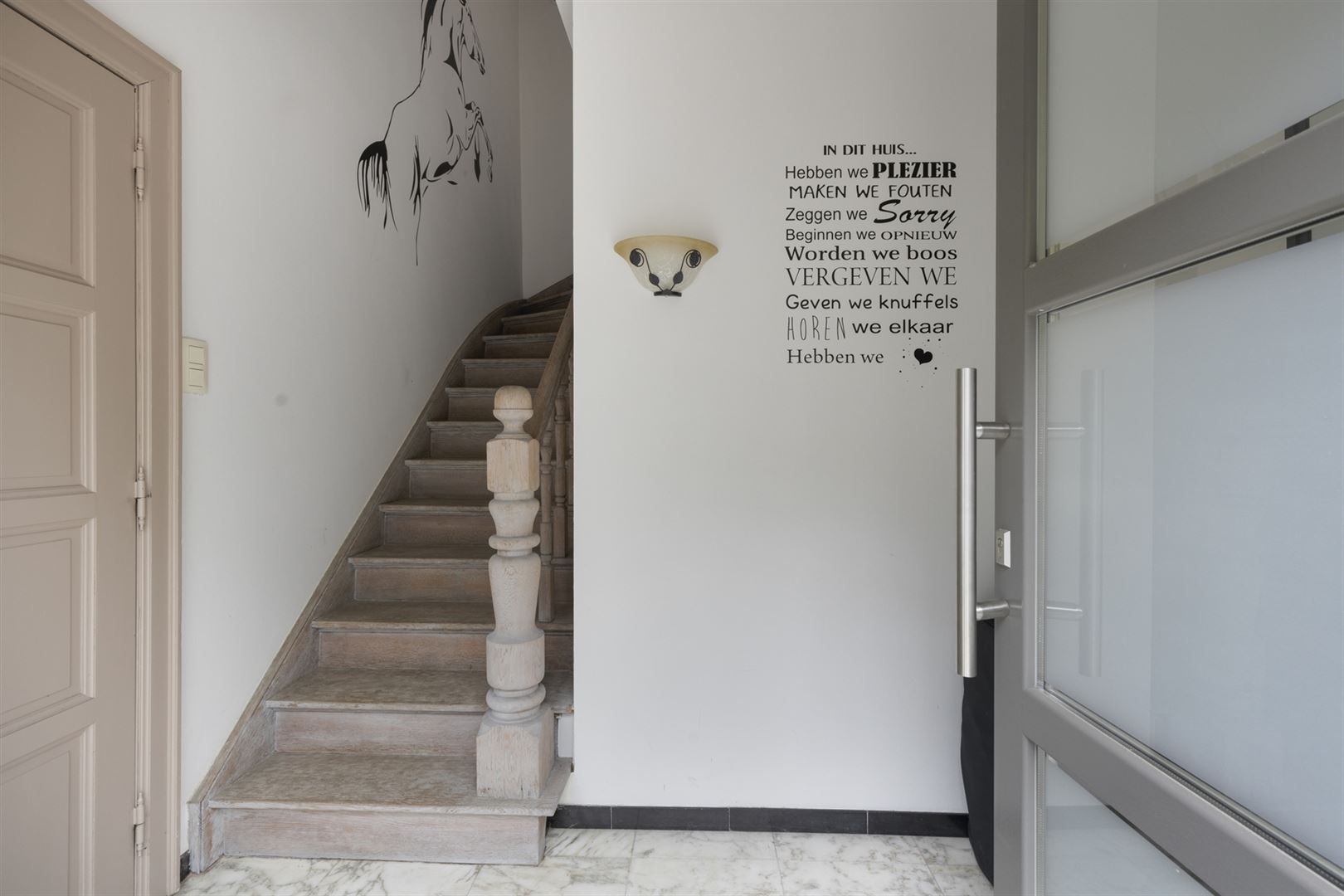 Handelswoning op commerciële toplocatie! foto 13