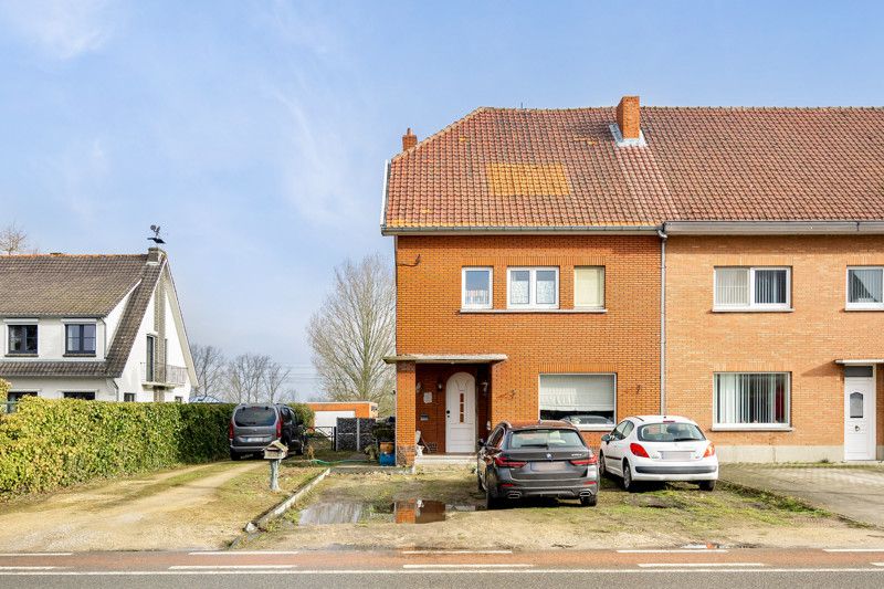 Hoofdfoto van de publicatie: Te renoveren, goed gelegen woning op 8are 75ca