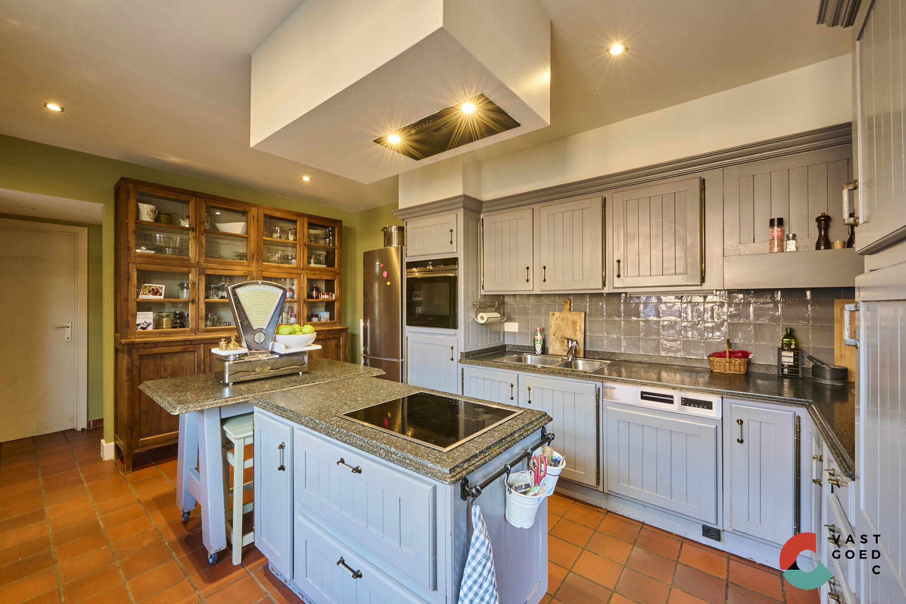 Rustig gelegen karaktervolle hoeve met zicht op de weilanden foto 9