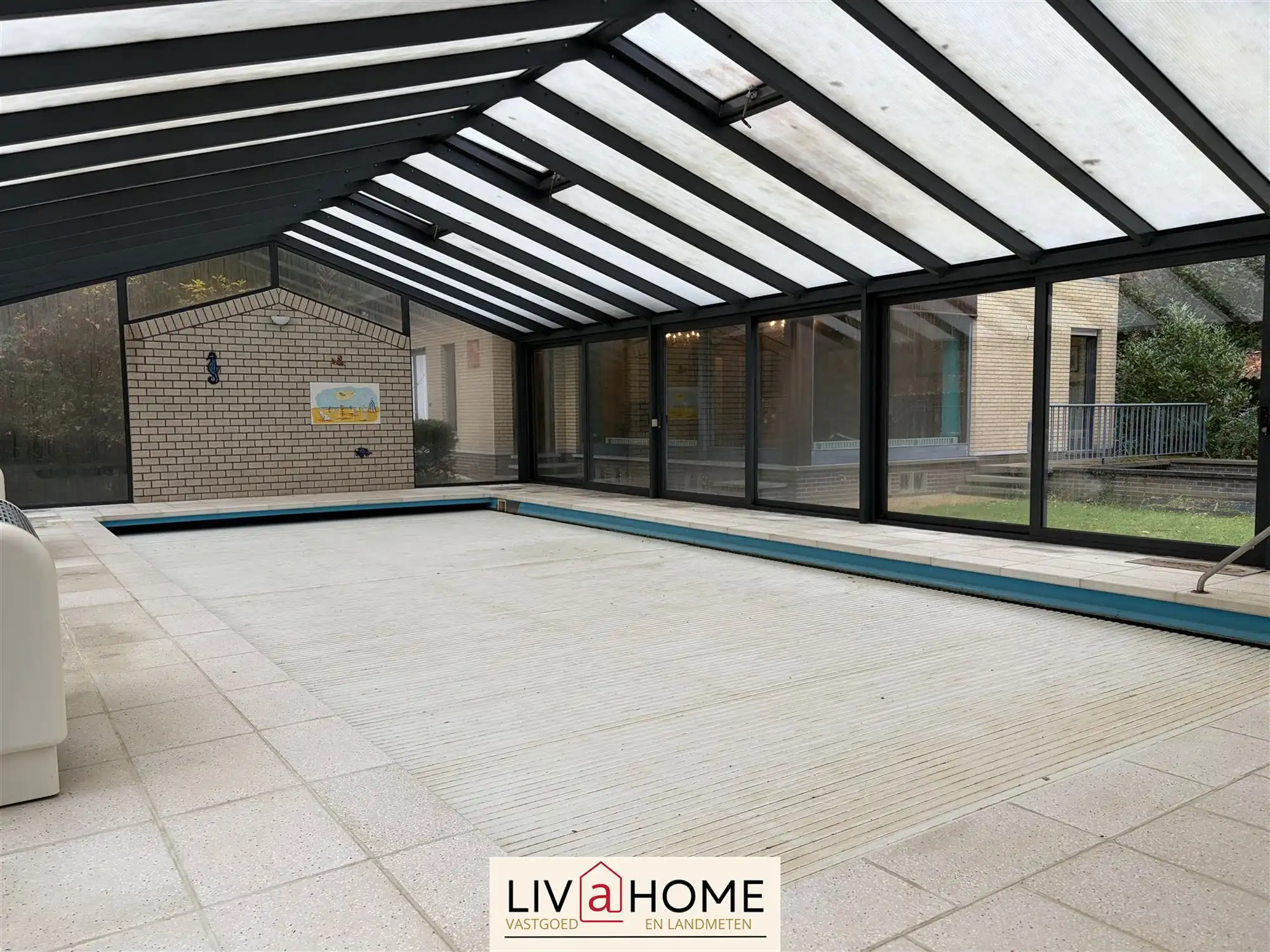 ZEER CHARMANTE VILLA MET OVERDEKT ZWEMBAD EN UNIEKE LIGGING! foto 17