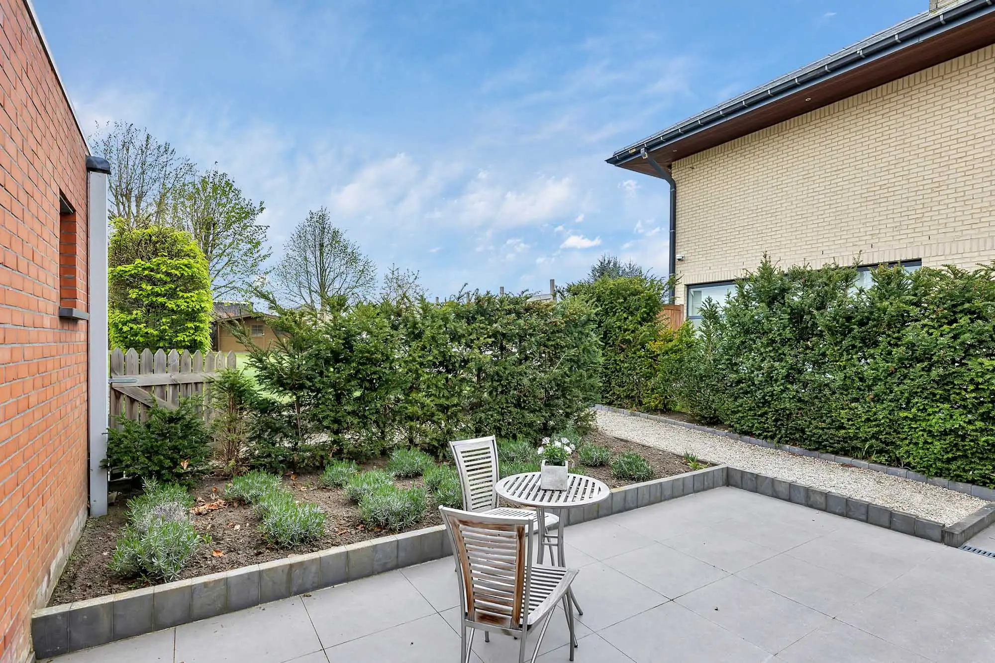 Charmante woning met garage en tuin in Zandbergen foto 21