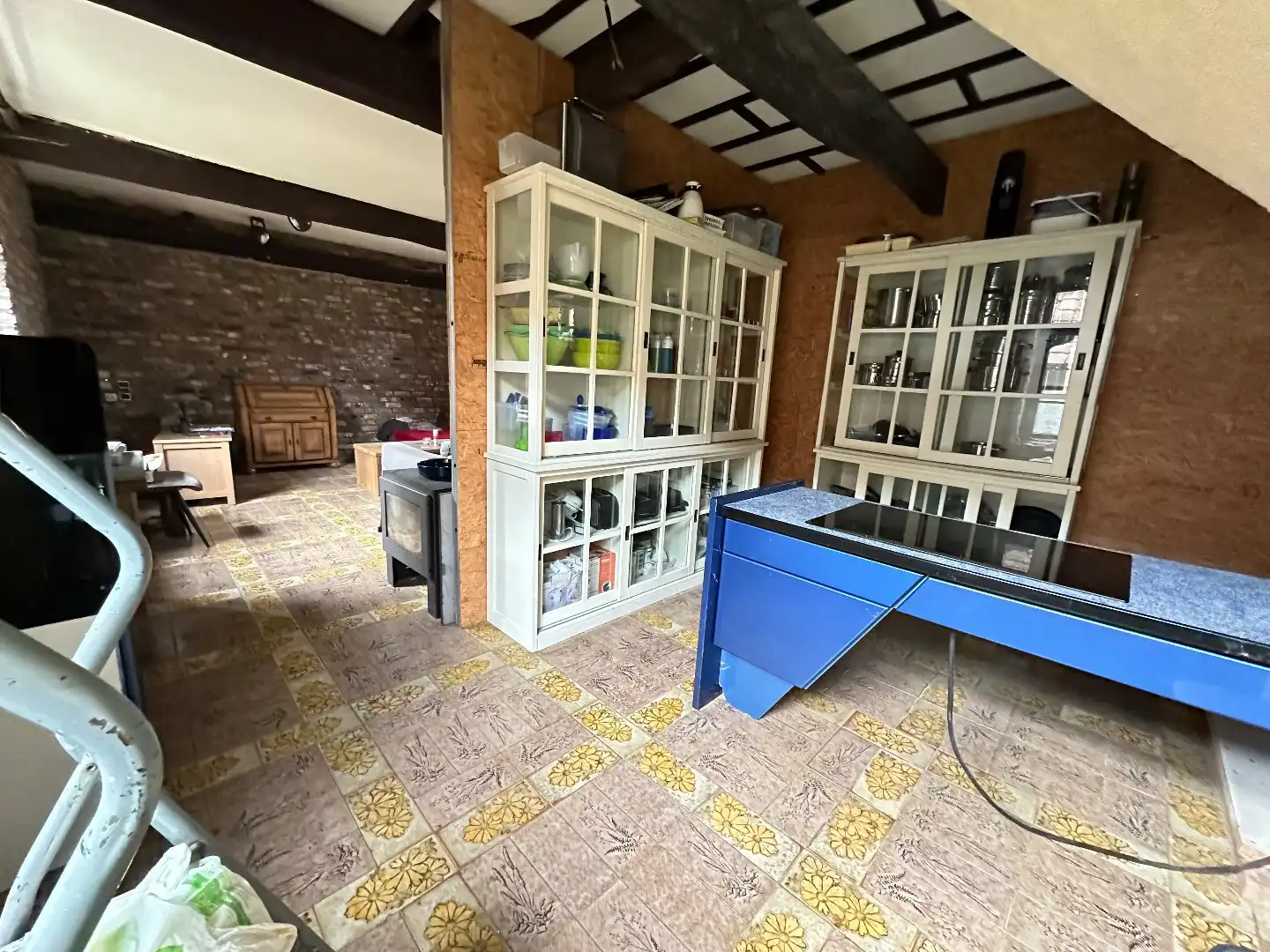 Unieke woning met enorm potentieel op perceel van 96 Are foto 30