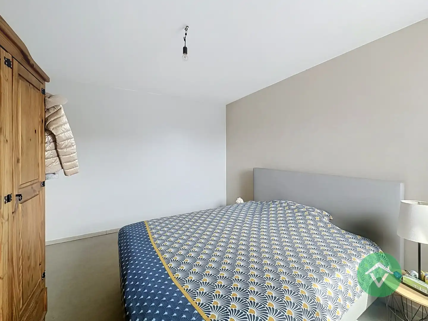 Recente gezinswoning met 3 slaapkamers, garage en landelijk uitzicht te huur in Eernegem foto 12