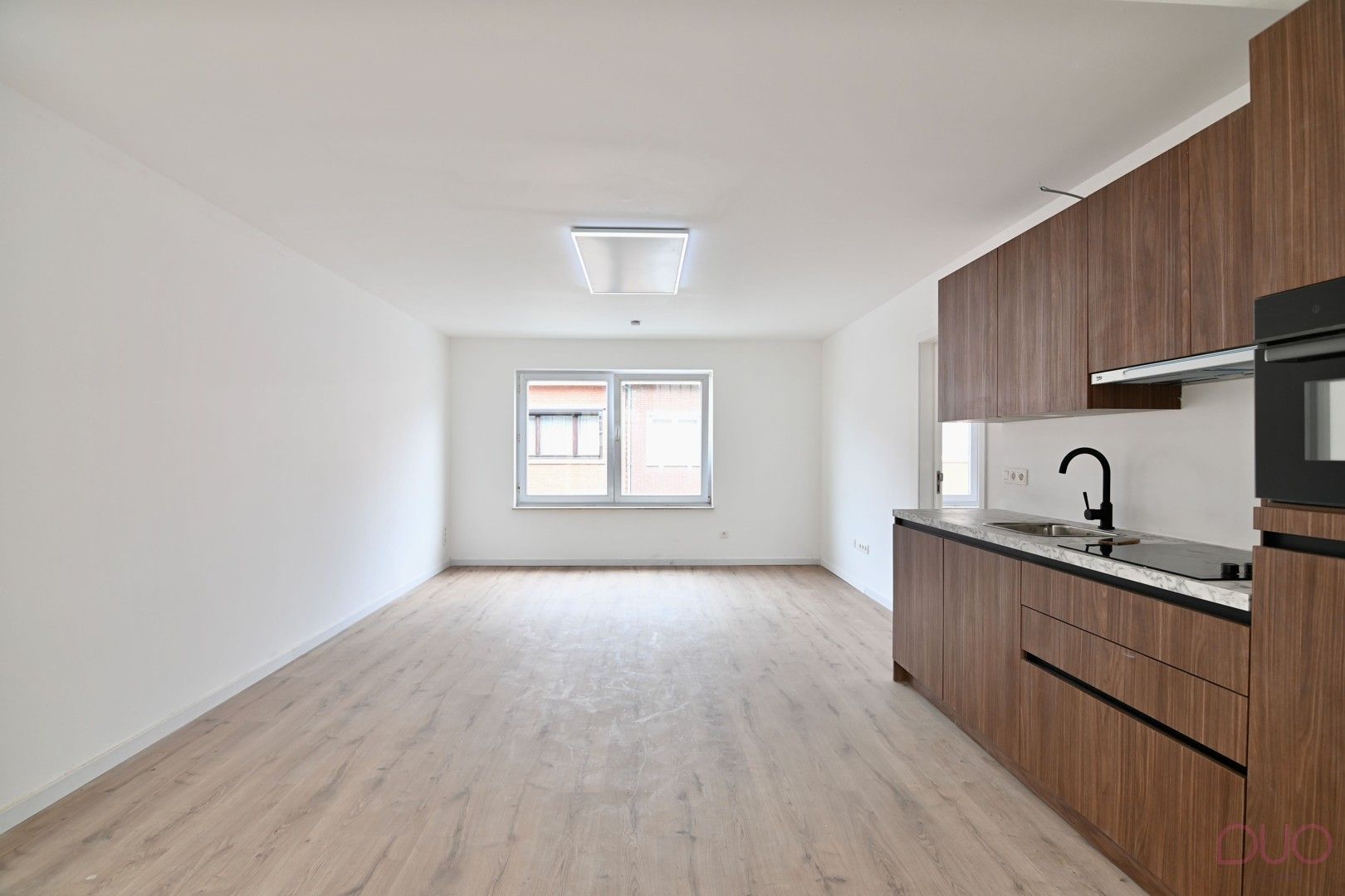Instapklaar appartement met 3 slaapkamers, overdekt terras en mogelijkheid tot staanplaats nabij het centrum van Tongeren foto 3