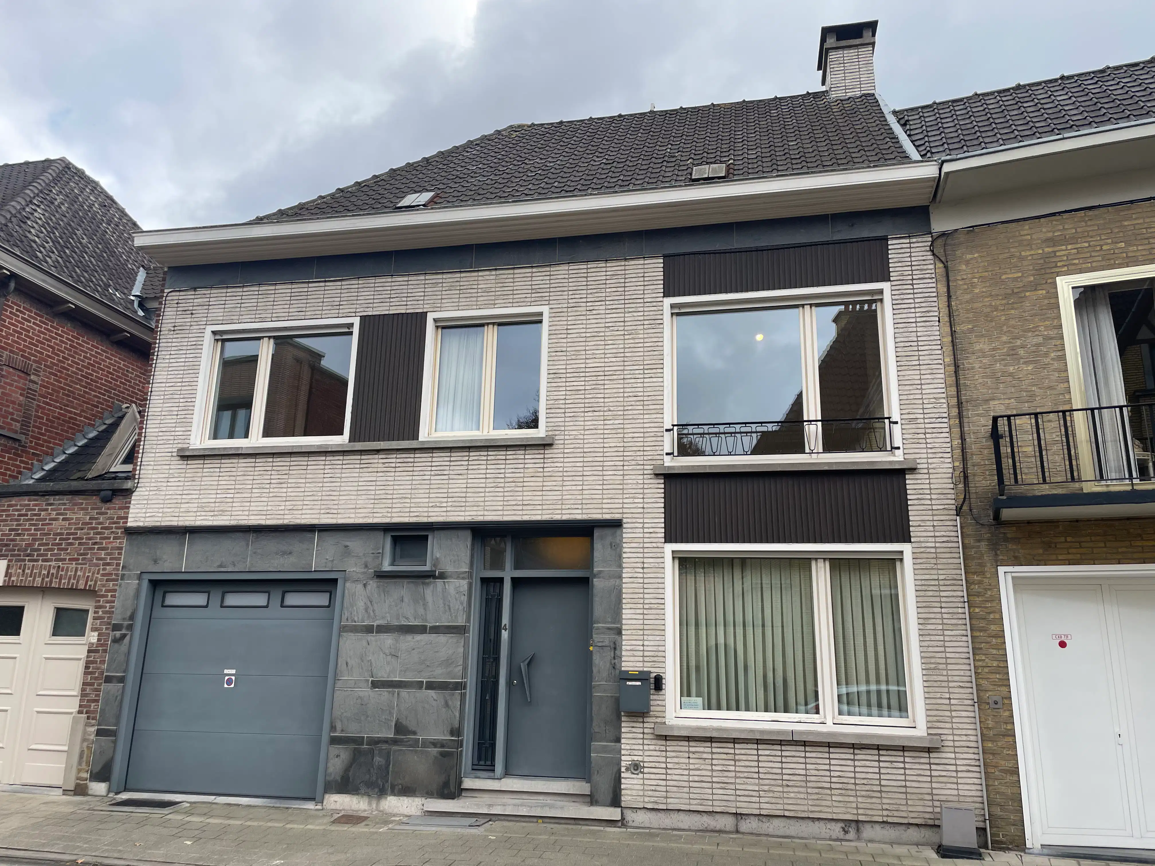 Ruime vier-slaapkamer BURGERWONING + garage & groot terras foto 3