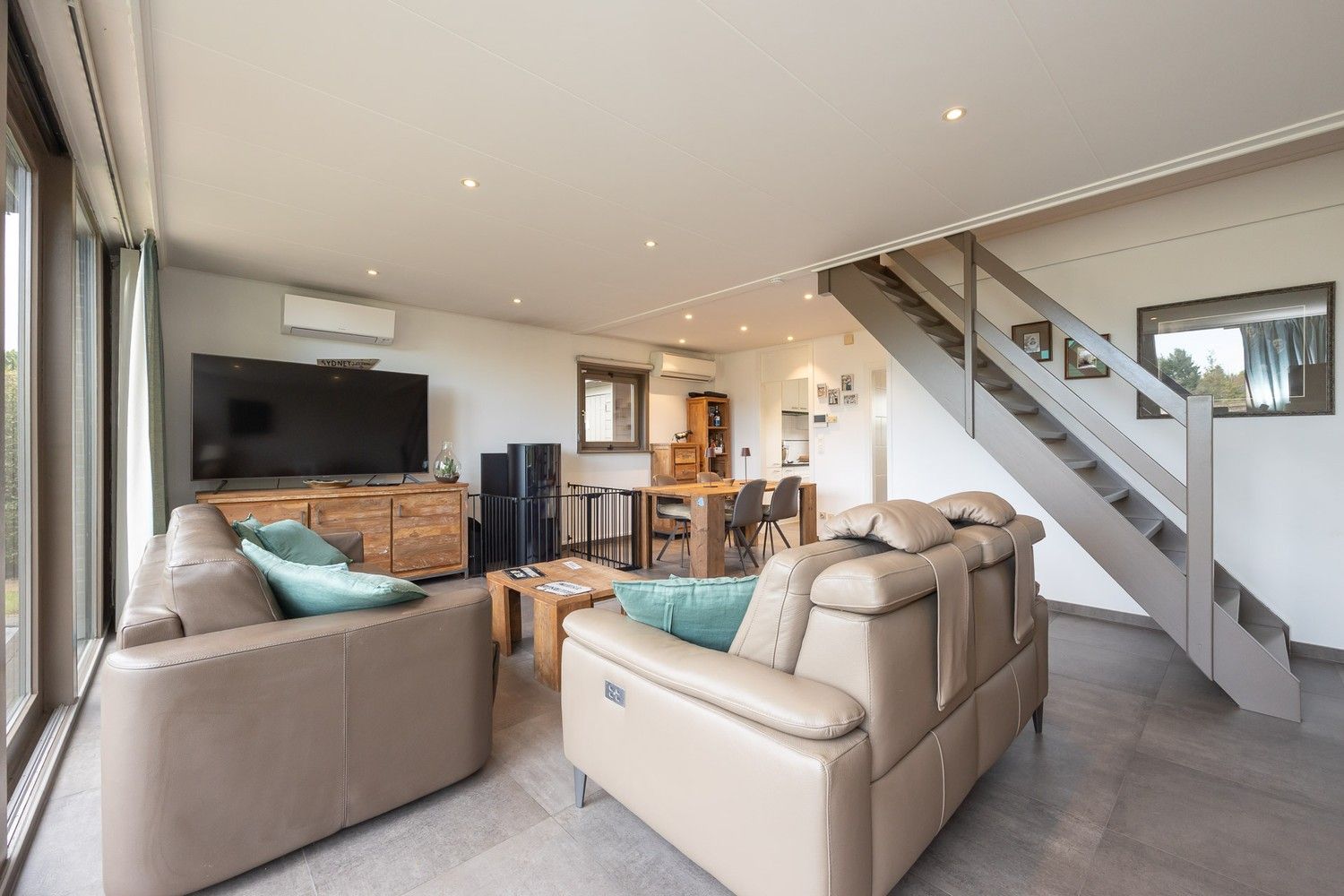 Mooie woning in de groene wijk "De Vijvers/Rommersheide" foto 5