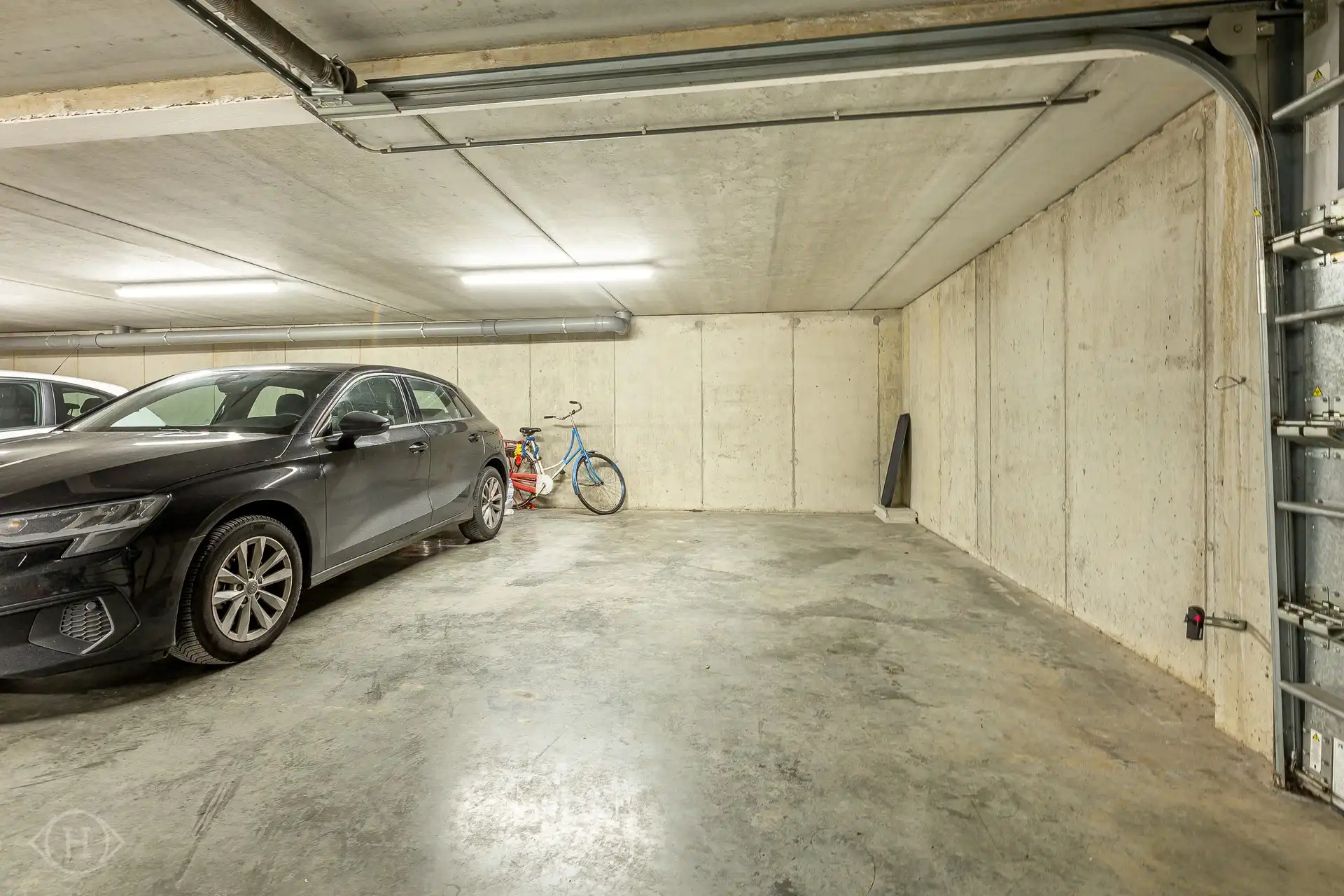 Ruim gelijkvloersappartement met terras foto 10