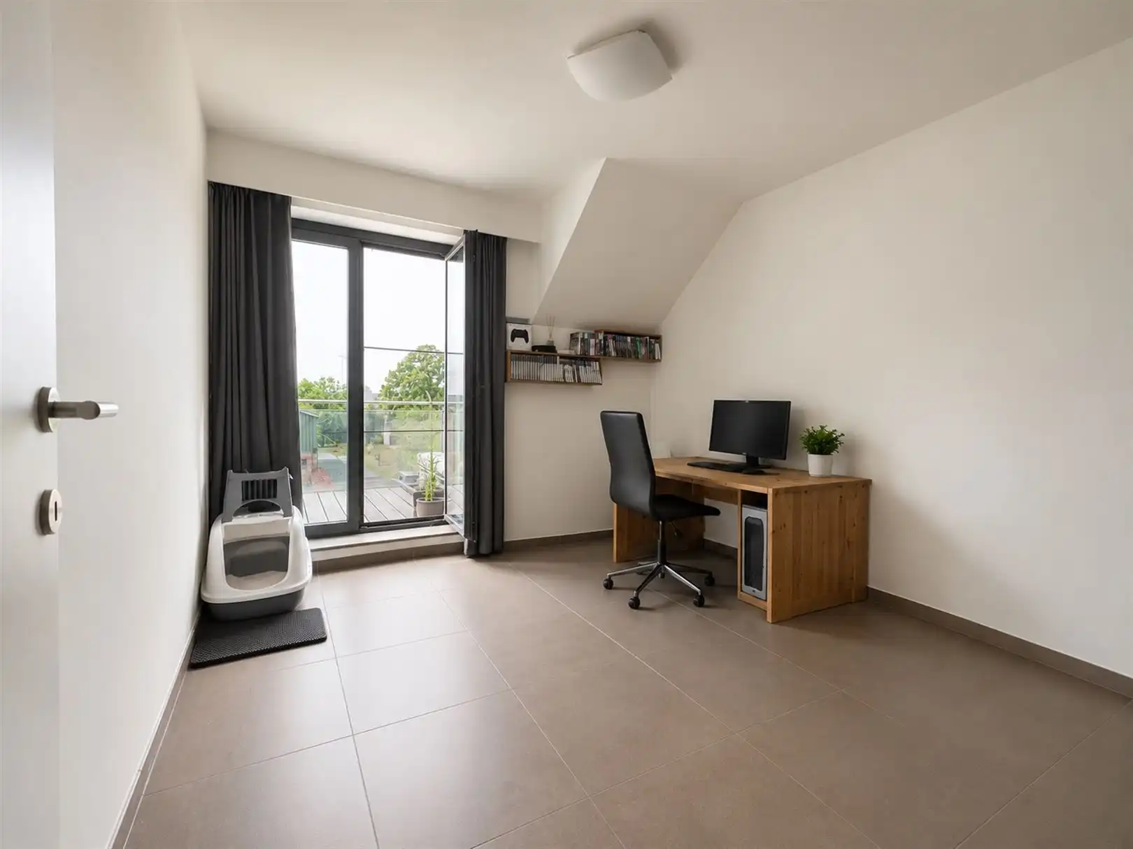 Modern duplex appartement met terras foto 8