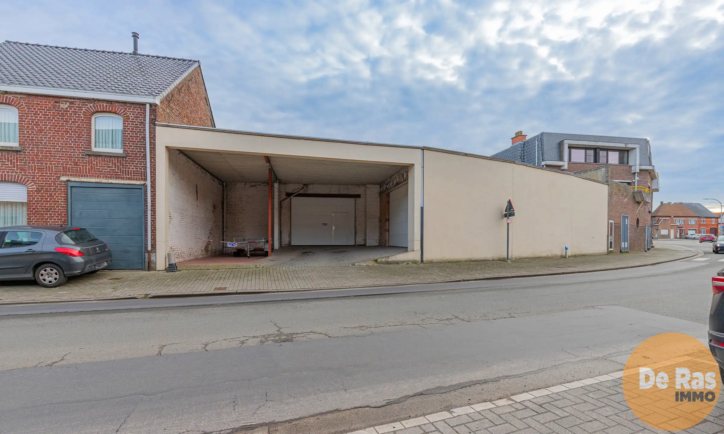 VLIERZELE - Loods voor opslag  foto {{pictureIndex}}