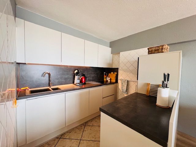 Ruim appartement met 3 slaapkamers en frontaal zeezicht foto 9