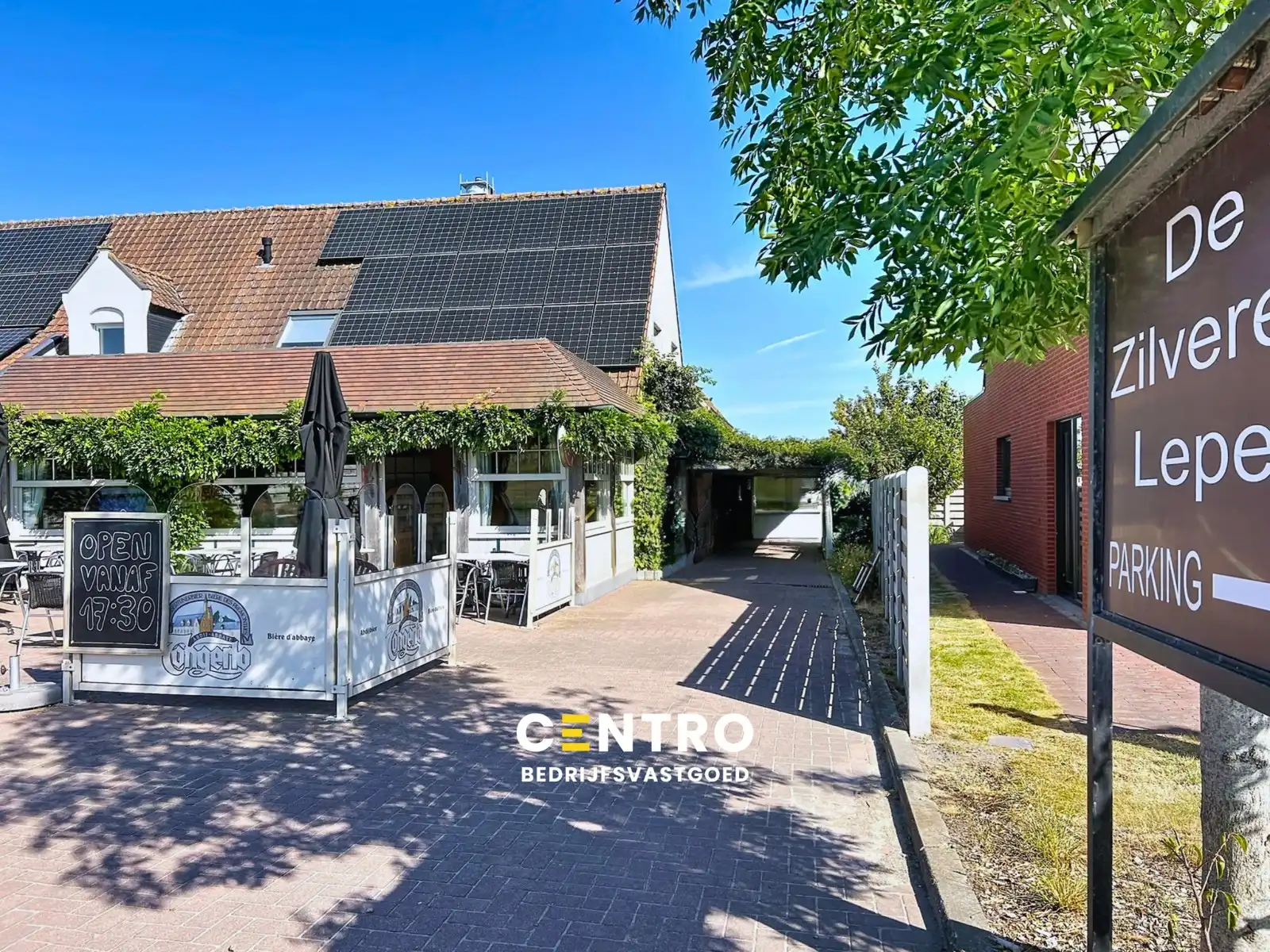 Prachtig, landelijk gelegen restaurant (150 couverts) op ± 3.400 m², VOLLEDIGE horeca-inboedel inbegrepen, met bewezen horeca-concept te HOOGLEDE! foto {{pictureIndex}}