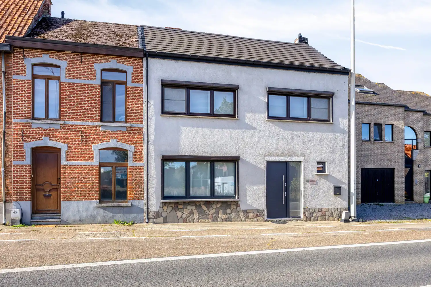 GERENOVEERDE GEZINSWONING MET ZONNIGE STADSKOER EN CARPORT TE DIEST! foto 33