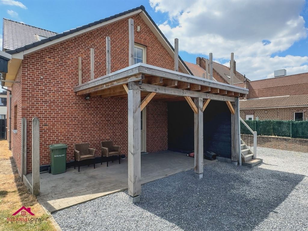 Gerenoveerde verrassend ruime vrijstaande woning foto 42