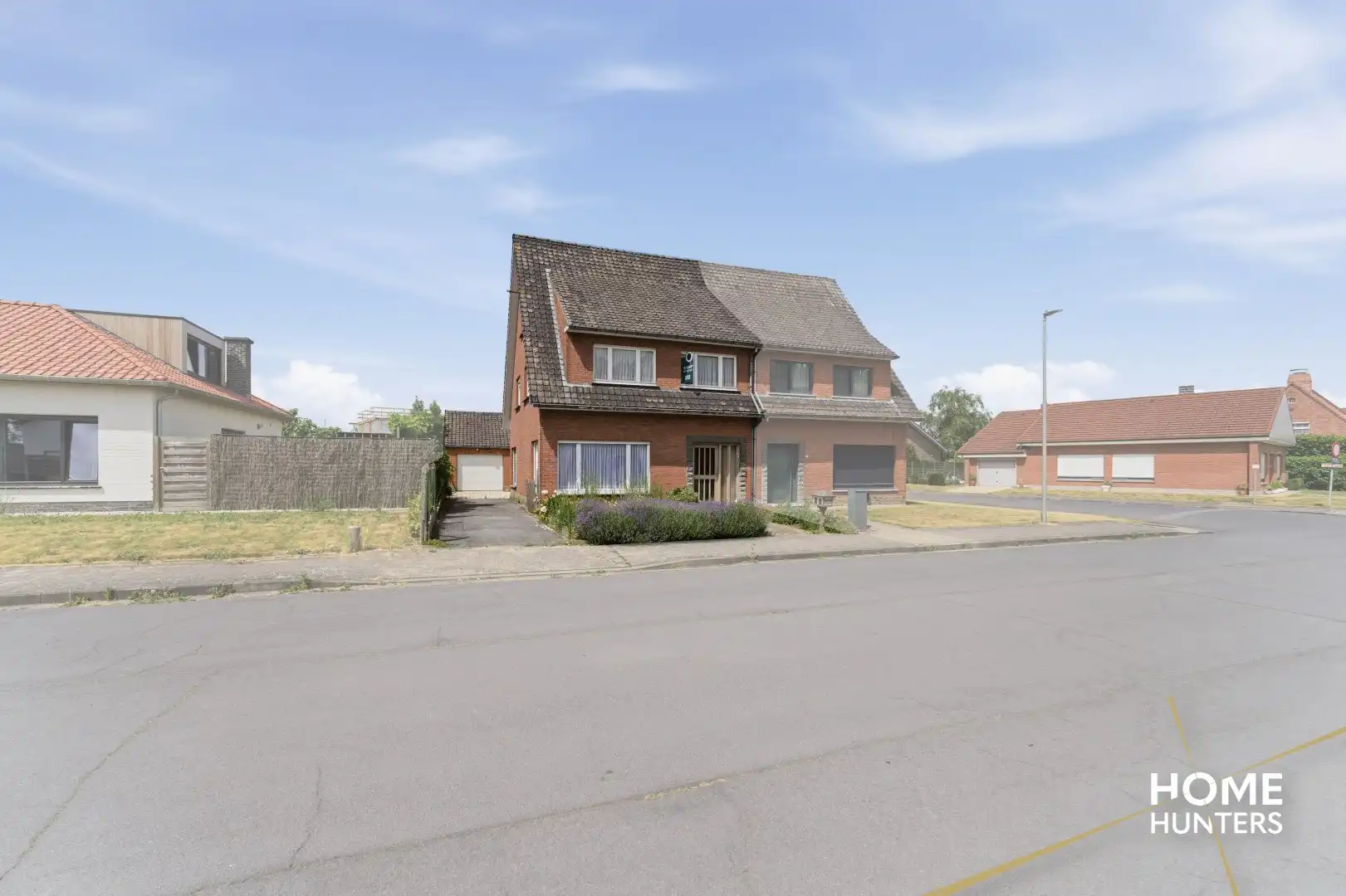Charmante gezinswoning met zonnige tuin op toplocatie in Ieper foto 23