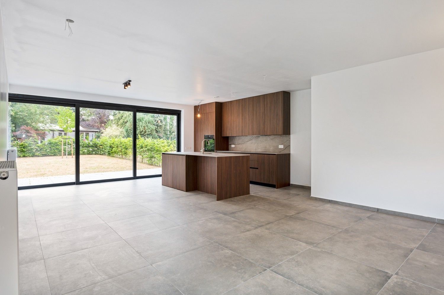 Halfopen nieuwbouwwoning met 4 à 5 SLPKS en grote tuin in Kapellen! foto 8