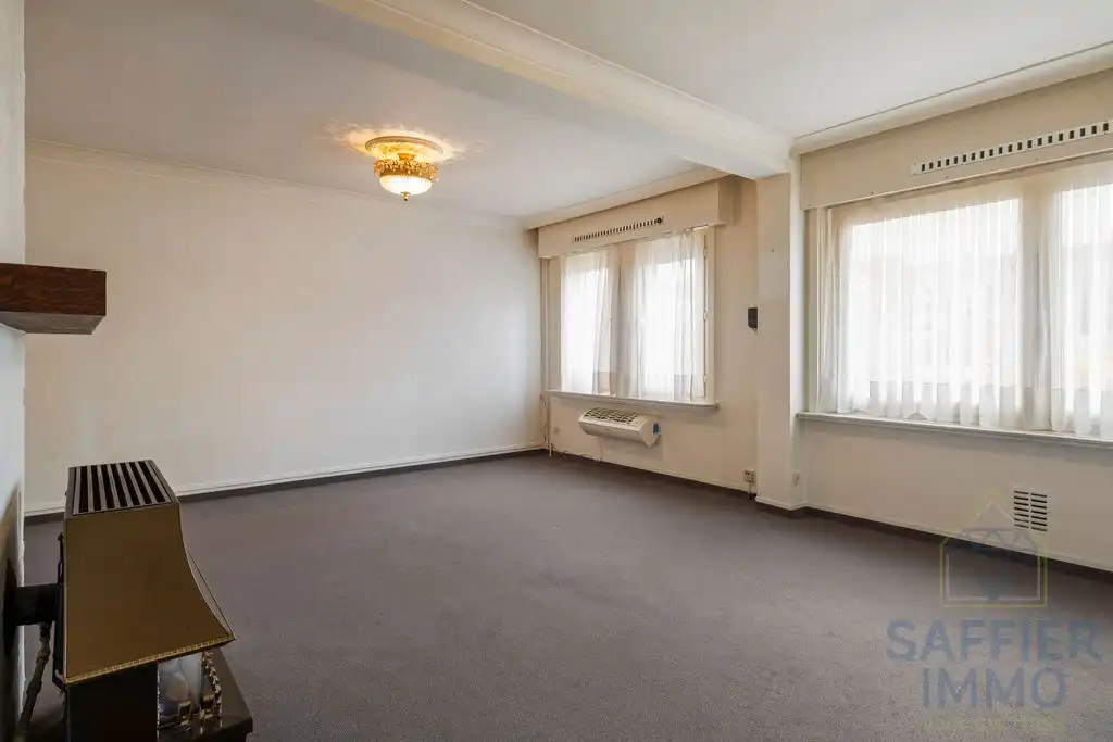 Unieke bel-etage woning in rustige buurt nabij het centrum van Izegem foto 7