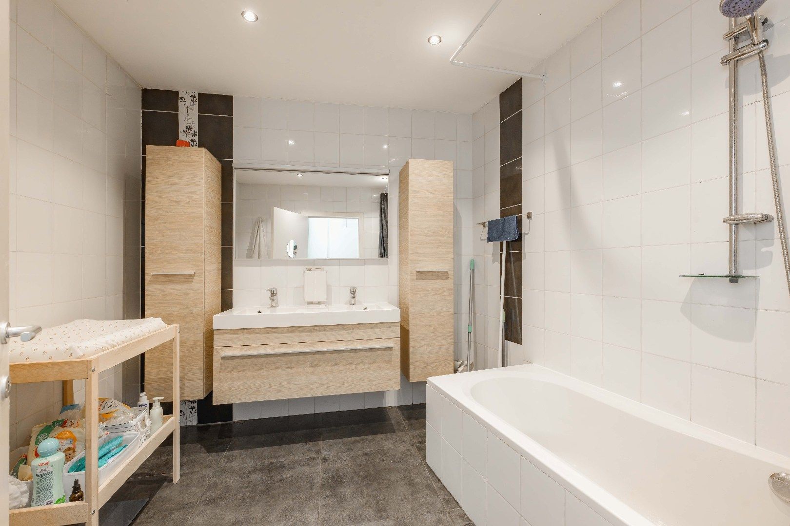 PERFECT INSTAPKLARE WONING MET TUIN EN 3 SLPKS IN HARTJE ROESELARE foto 9