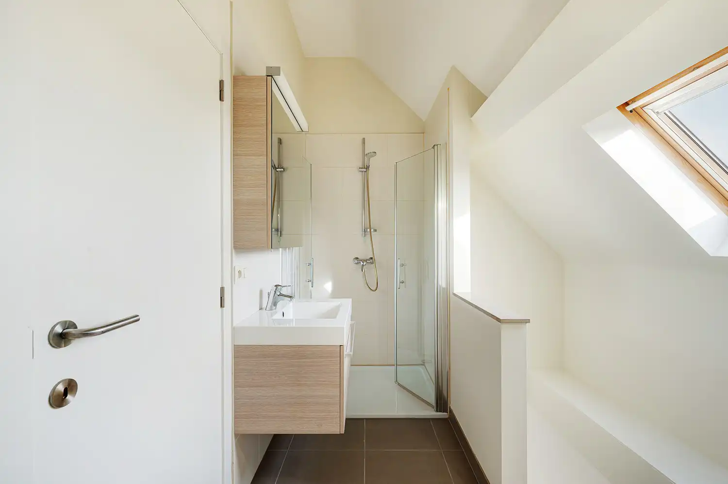 Groot woonappartement (109m²) met terrassen in villa residentie foto 21