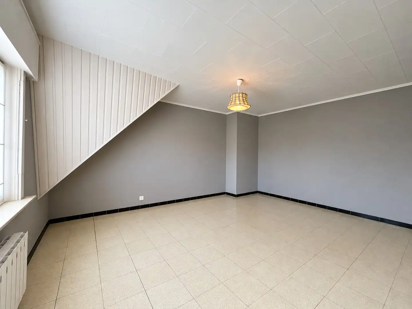 Passendale – Halfopen woning met ruime oprit, tuin en garage foto 11