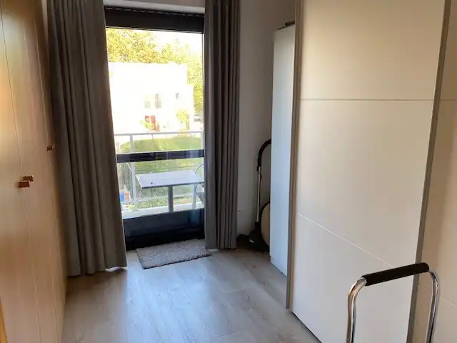 Ruim en instapklaar appartement met 3 slaapkamers, 2 terrassen en garage. foto 19