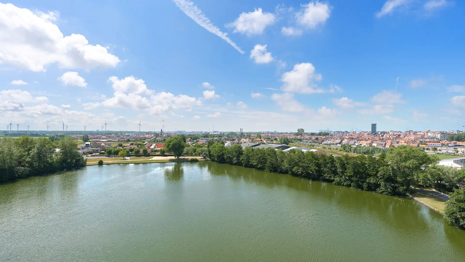 Appartement met breed zonneterras te Heist-Duinbergen foto 2