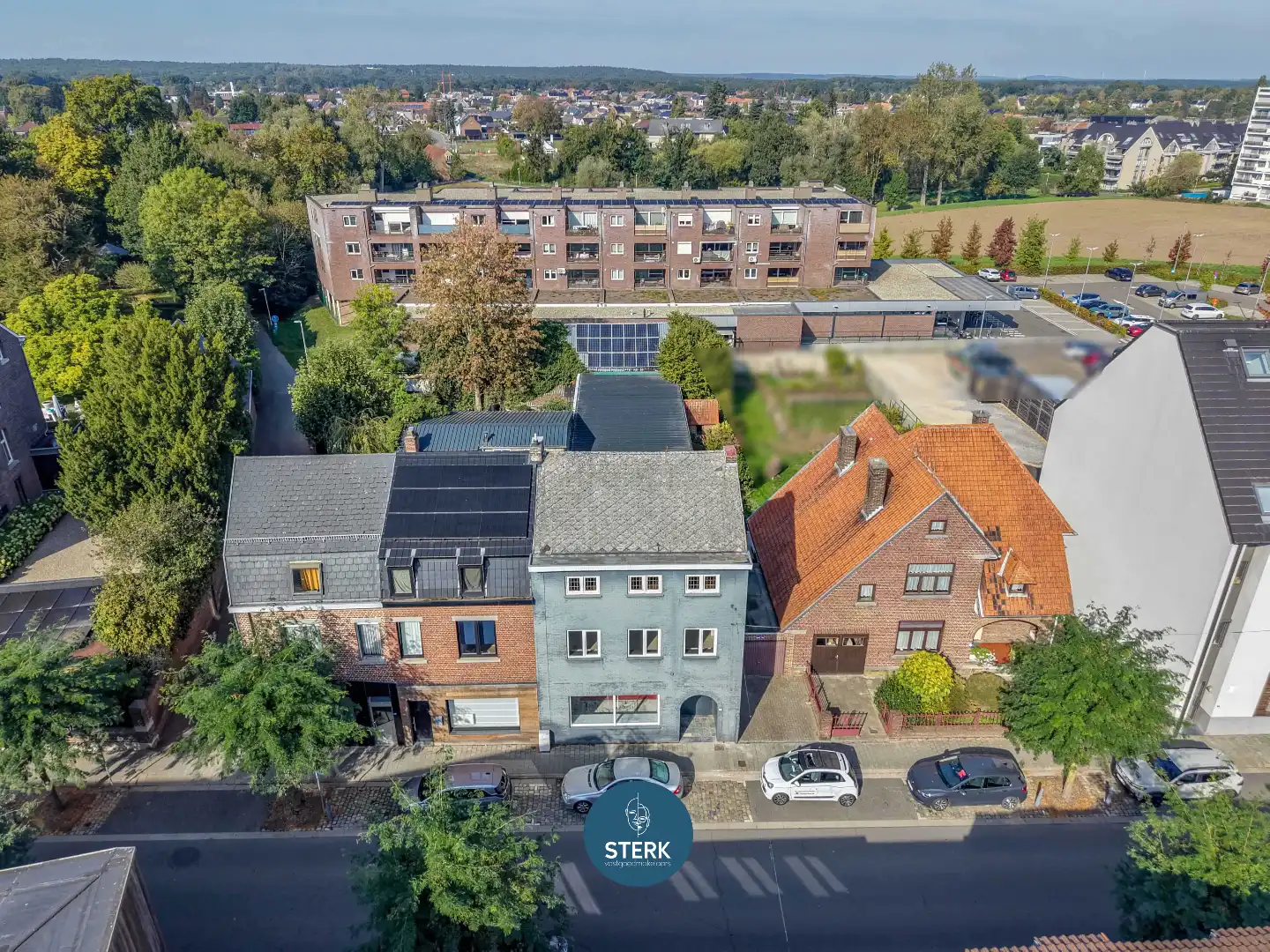 VEELZIJDIGE HANDELSRUIMTE + APPARTEMENT MET RUIME LOODS IN CENTRUM LANAKEN !  foto 23