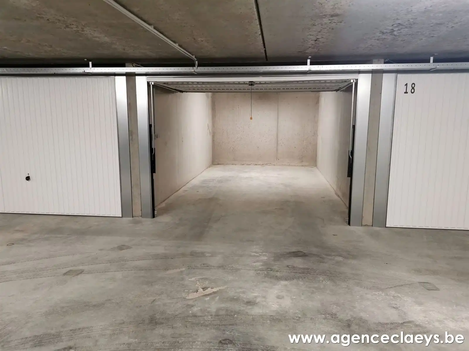 Garage foto 5