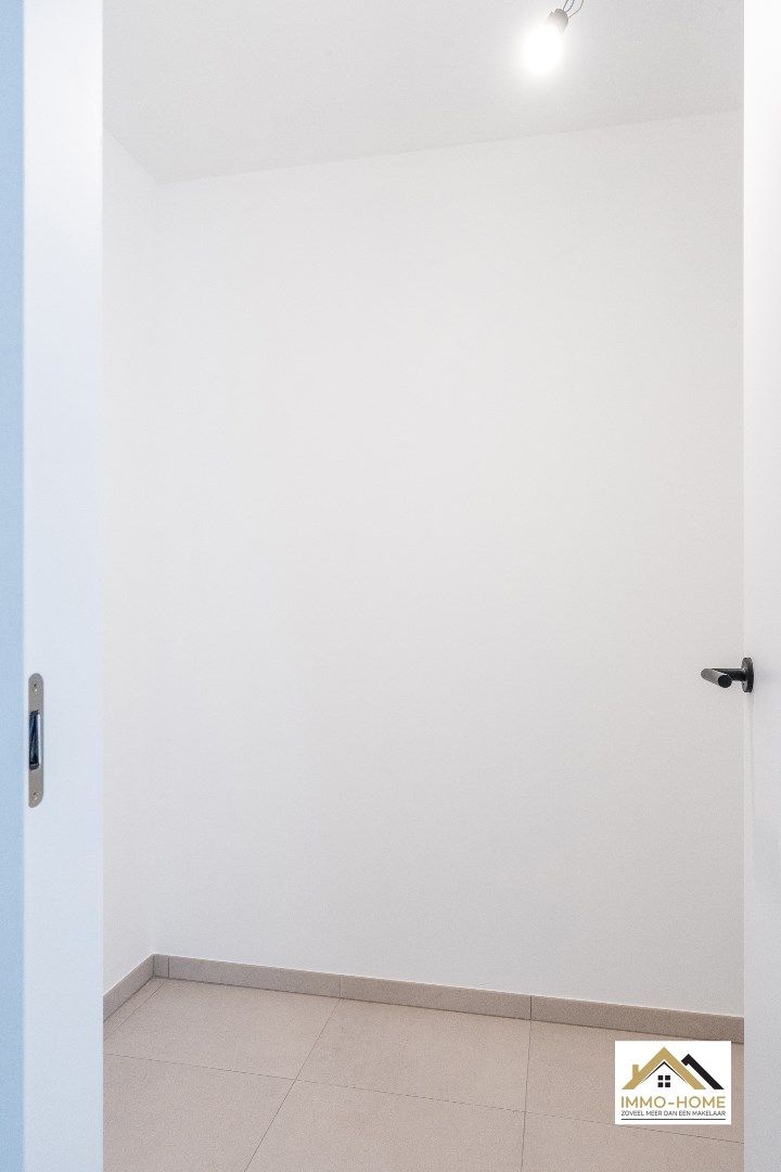 Modern gelijkvloers appartement!! foto 19