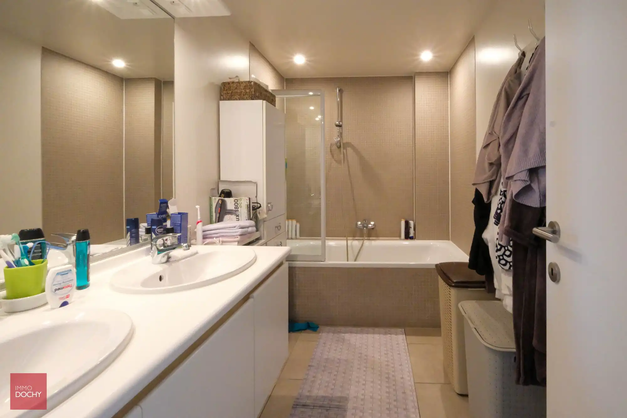 Goed verhuurd appartement op het Casinoplein te Kortrijk foto 5