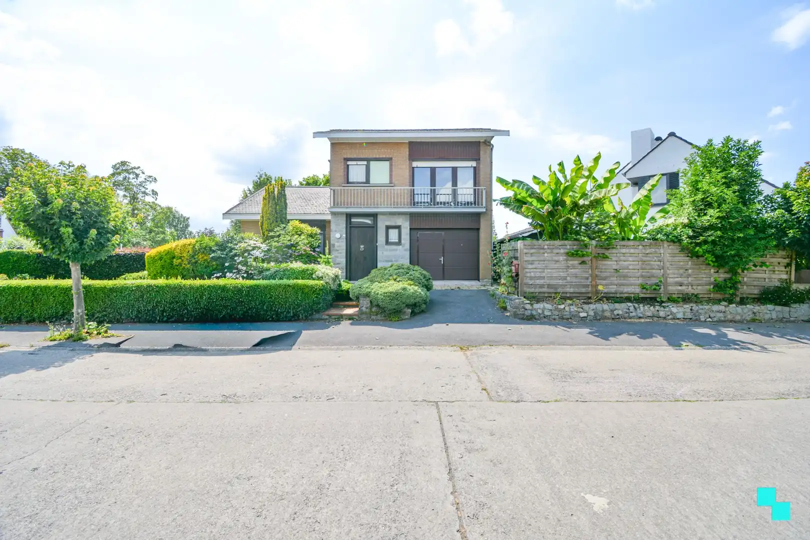 Te renoveren woning op aantrekkelijk hoekperceel te Hooglede foto 3