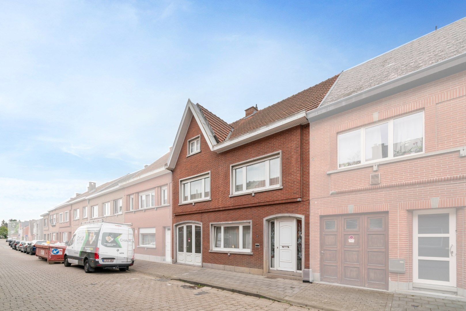 Te renoveren rijwoning met 3 slaapkamers, garage en tuin  foto 17