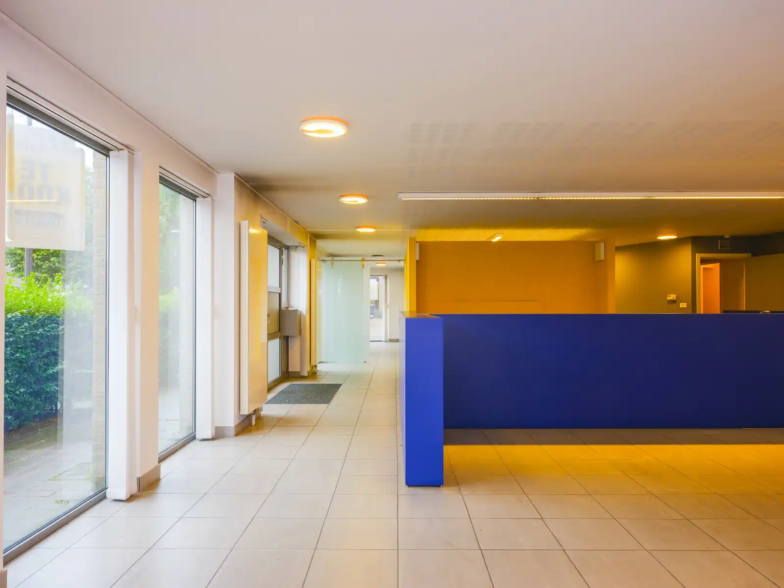 Kantoorruimte te koop op een uitstekende locatie in het centrum van Tielt foto 18