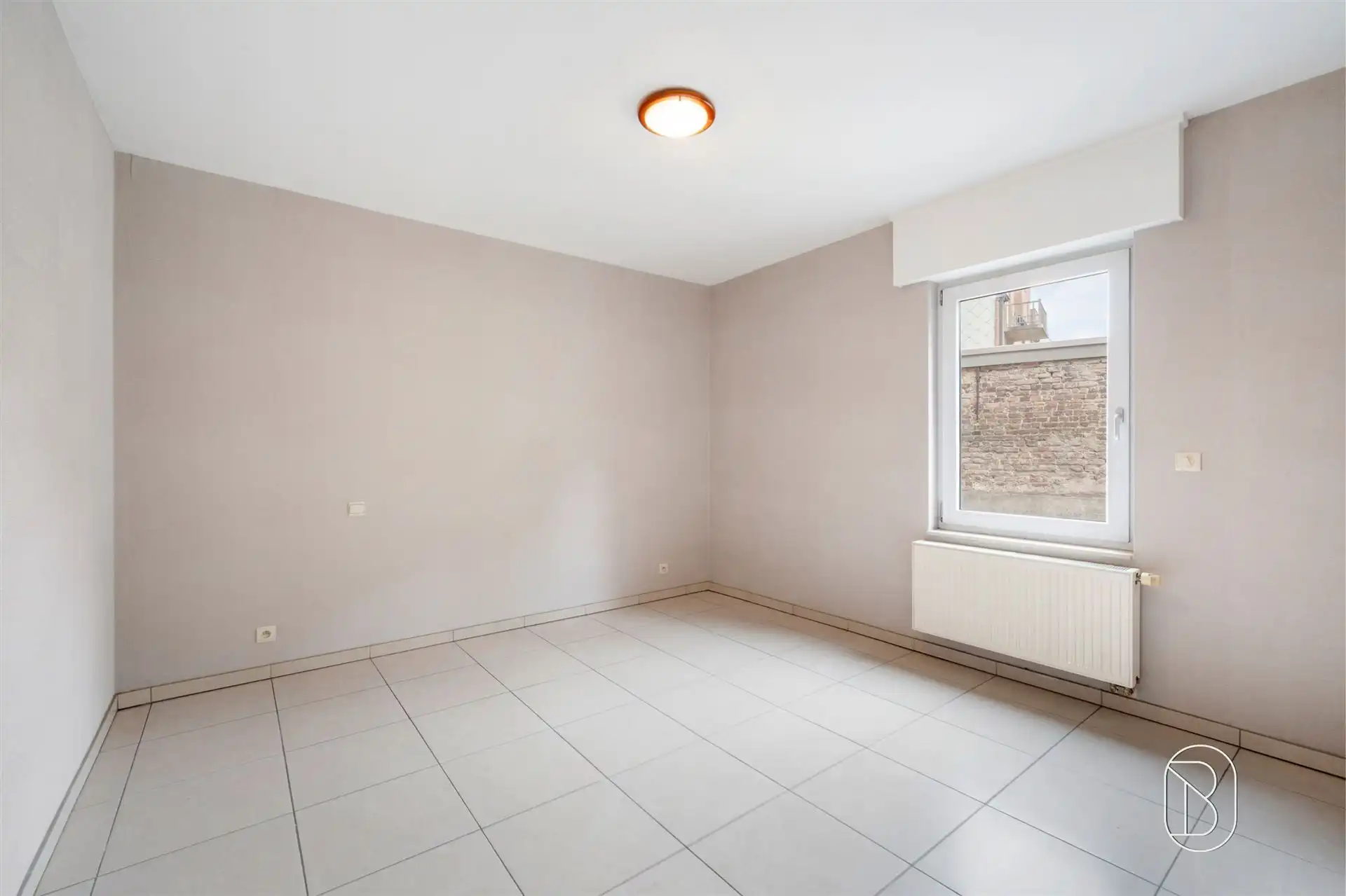 Ruim appartement met 2 slpk op topligging in Oostrozebeke foto 9