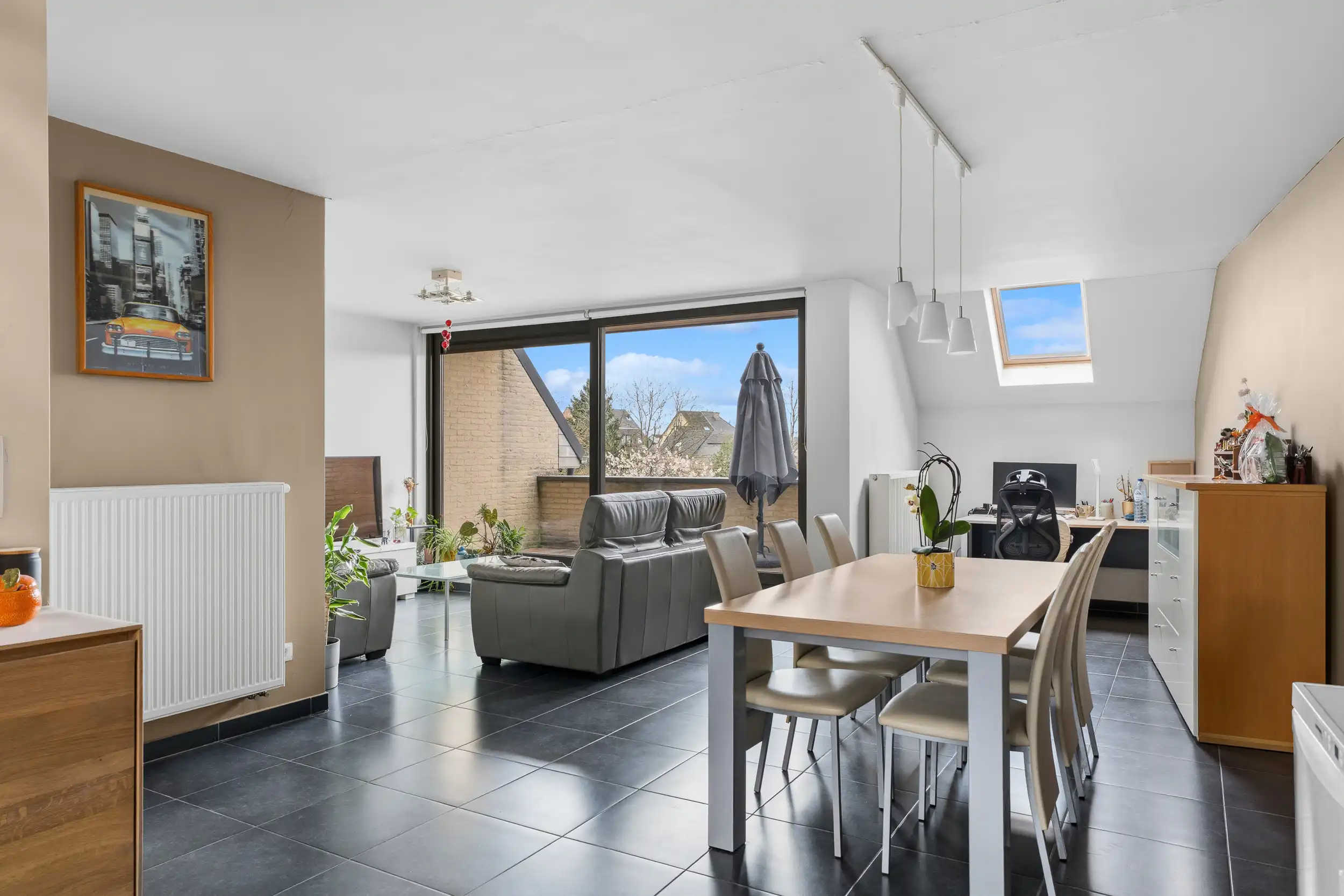 Lichtrijke duplex (EPC B) met 3 slpks,zonnig terras & garage foto 2