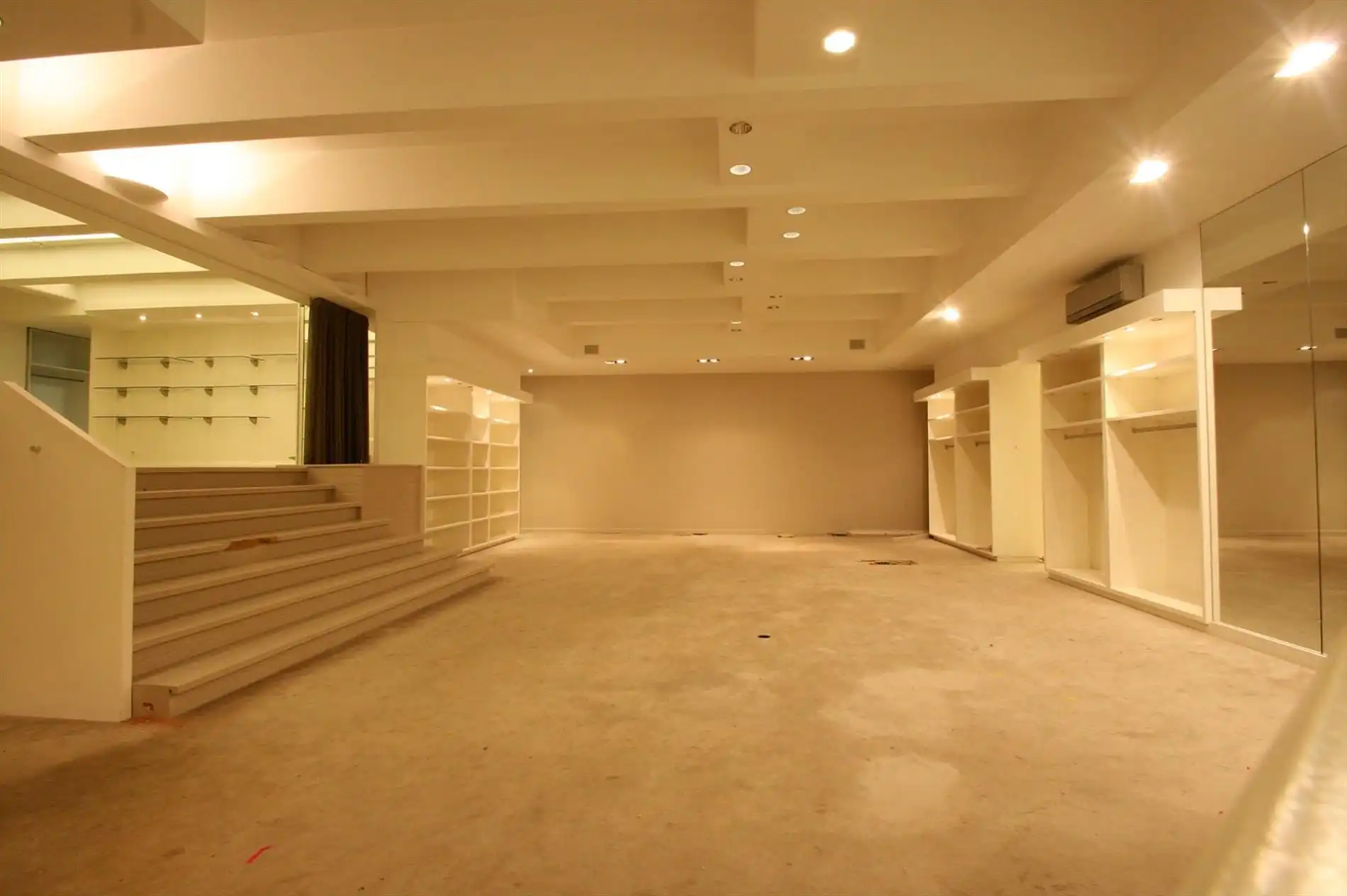 Winkelpand te huur Zilverpand 23 Brugge foto 4