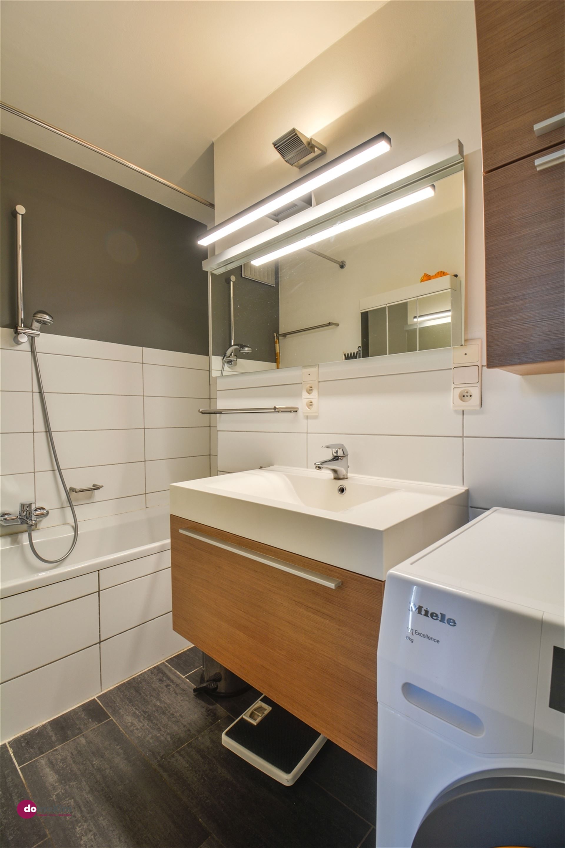 Aangenaam appartement met 2 slaapkamers en garagebox in Leuven foto 13