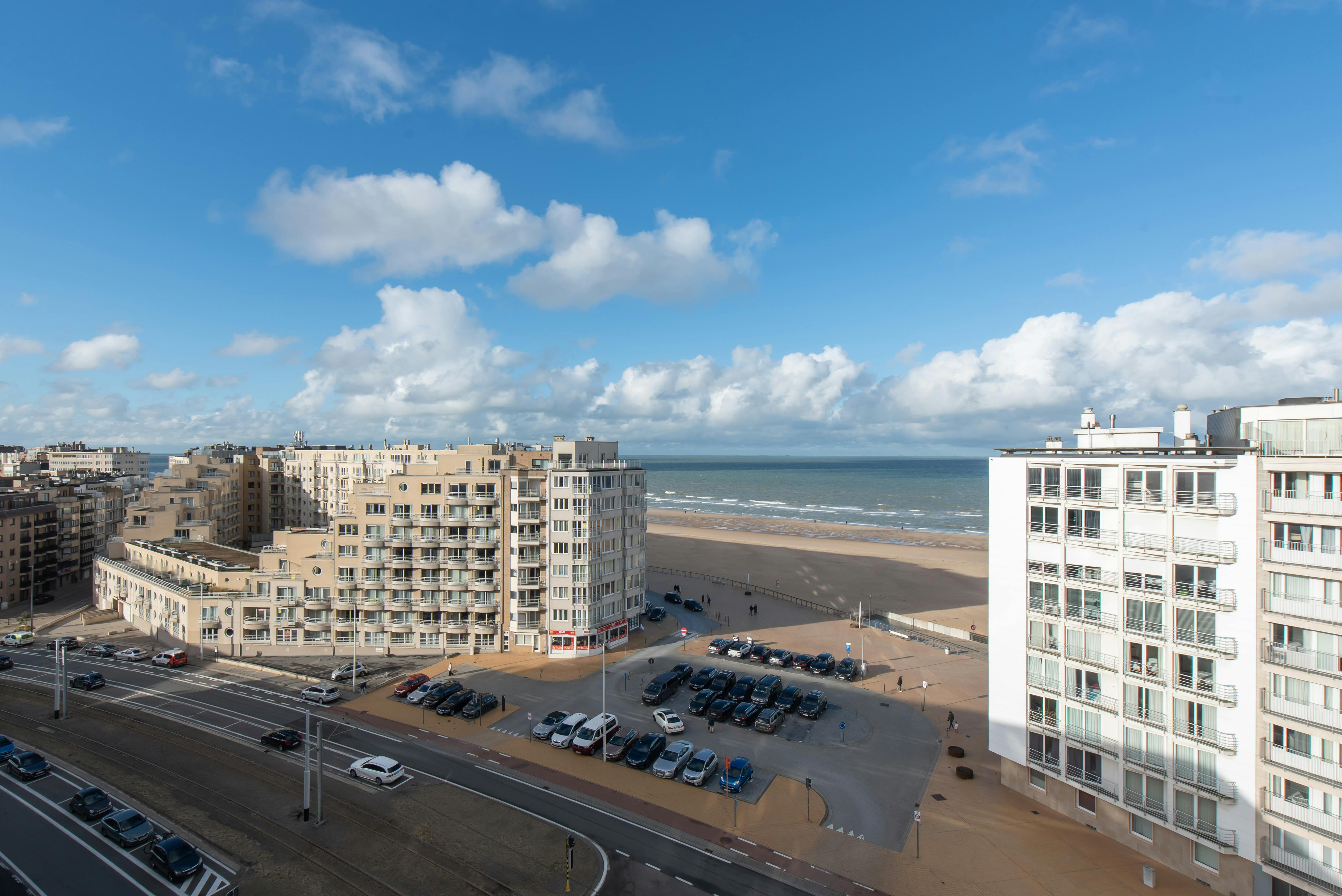 Prachtig 2 slaapkamer appartement met zicht op zee  foto 6
