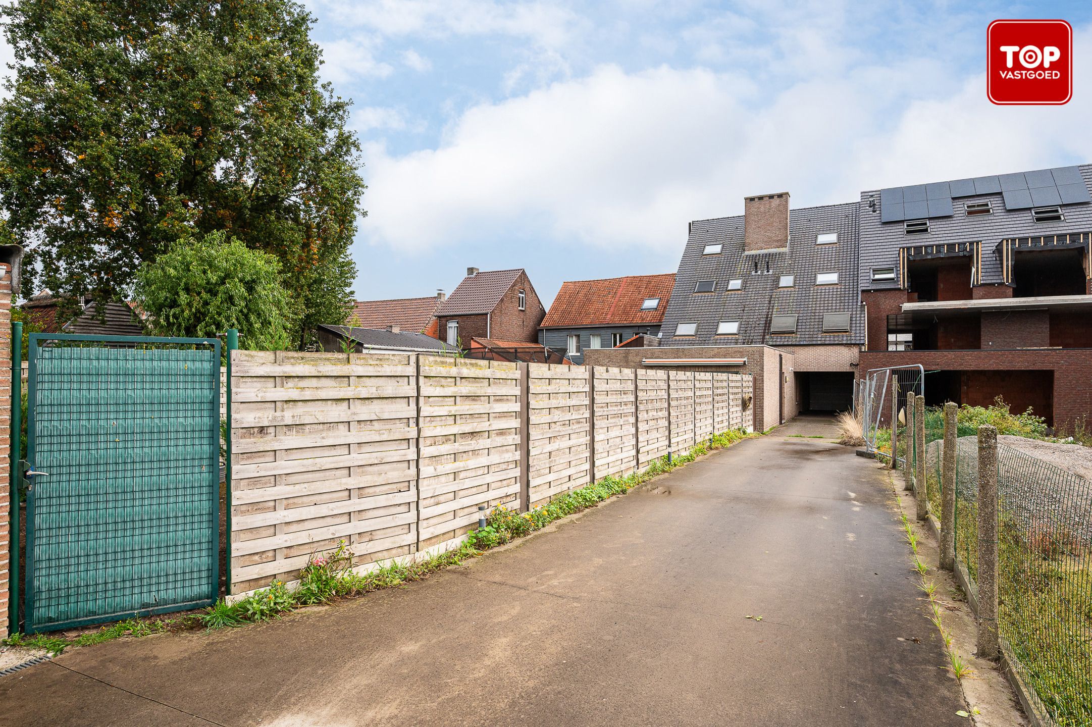 Instapklaar duplexappartement met 2 slaapkamers en garage in centrum Sleidinge foto 23