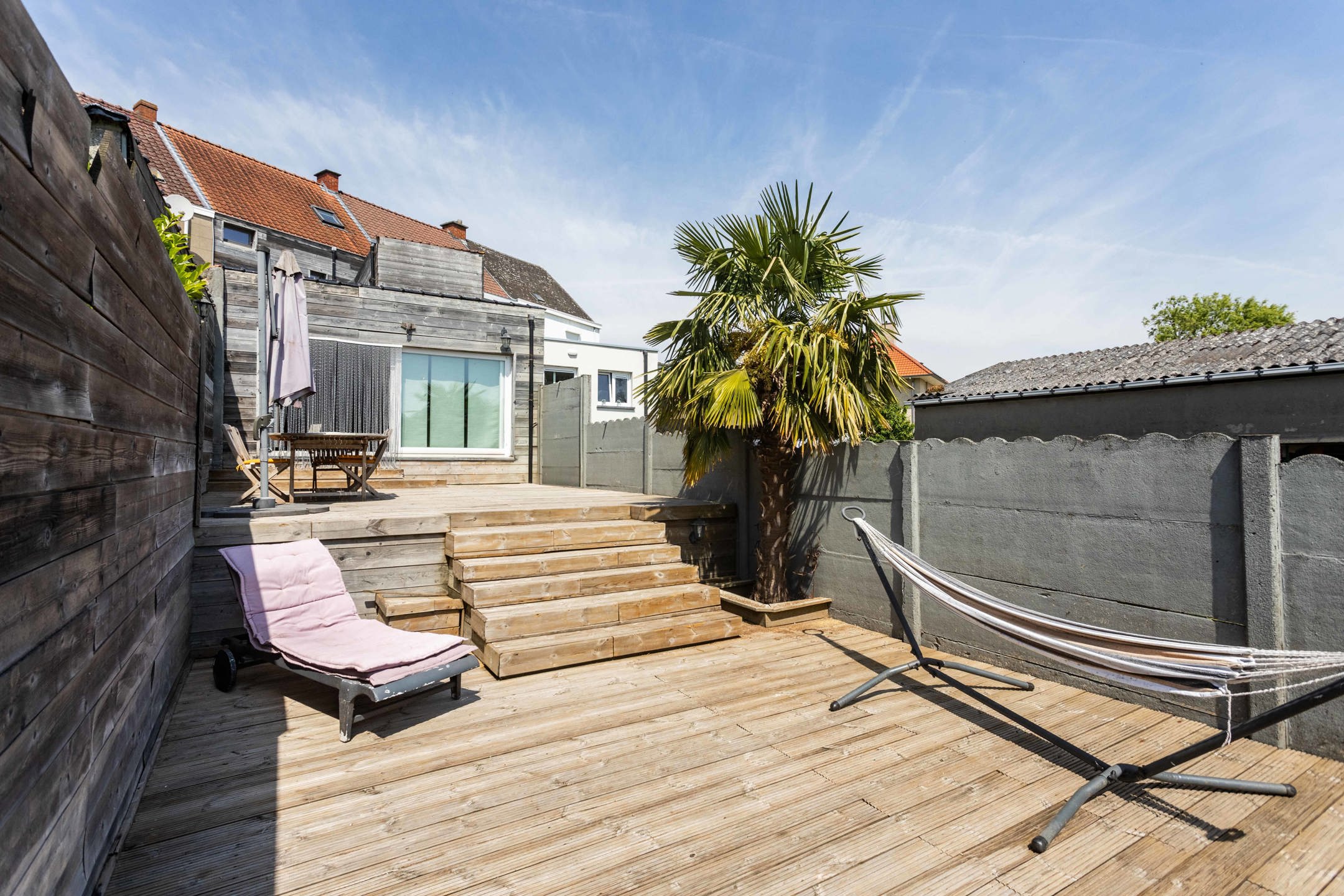 Instapklare & ruime woning op een toffe locatie foto 27