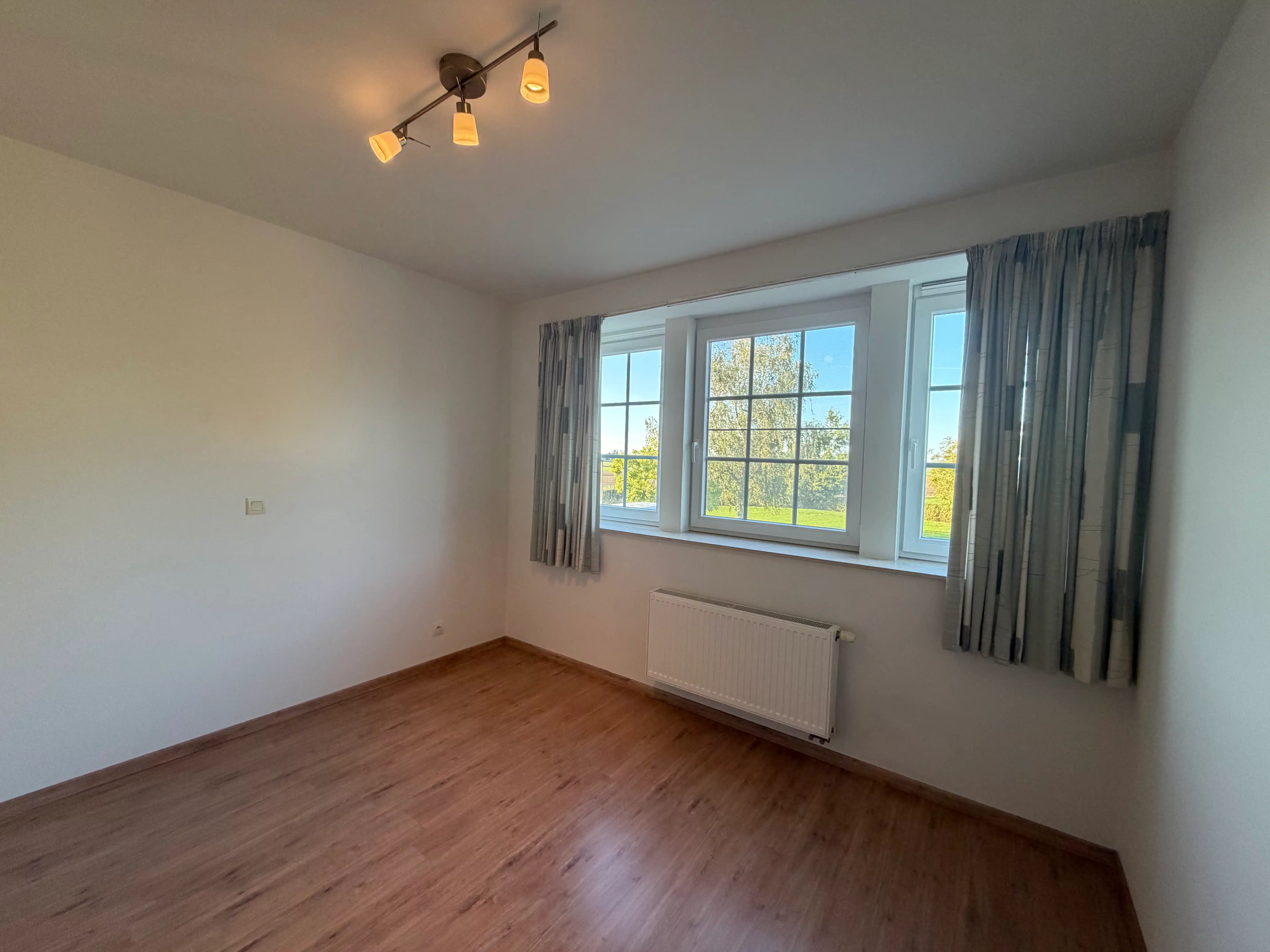 Instapklaar appartement met twee slaapkamers en garage foto 13