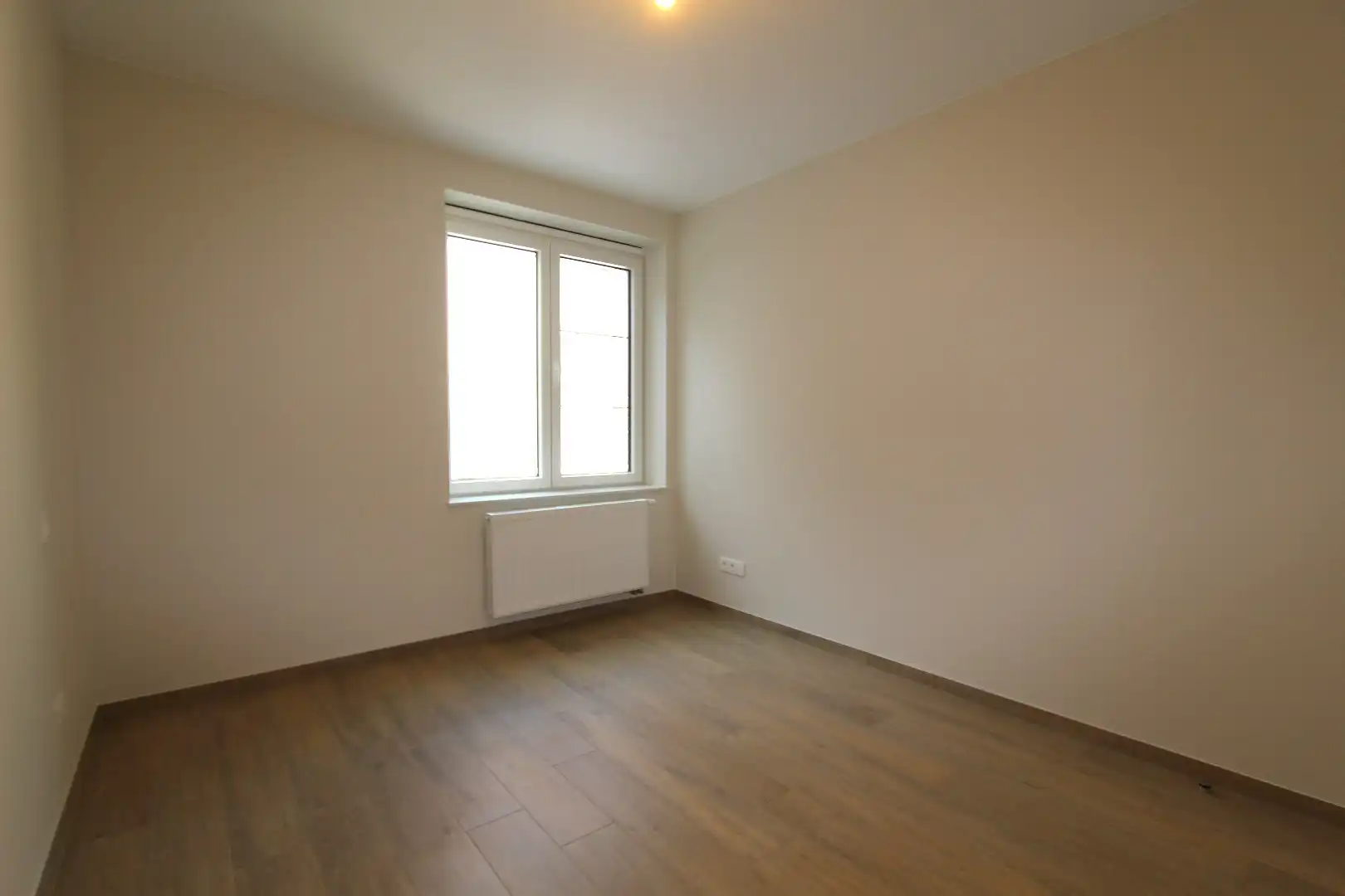 LUXE GELIJKVLOERS APPARTEMENT MET GROOT TERRAS foto 13