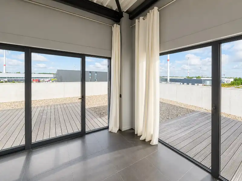 TE HUUR: (Turnhout) Industrieel gebouw foto 12
