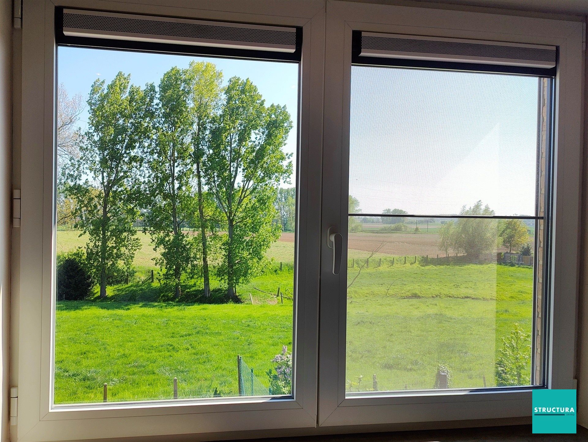 ONDER COMPROMIS: Instapklare woning met prachtig groenzicht  foto 21